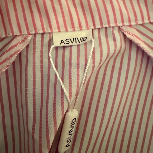 Boutique NWT Oversized Pink Striped Smocked Sleeve Button Down w/ Pockets - Picture 8 of 8